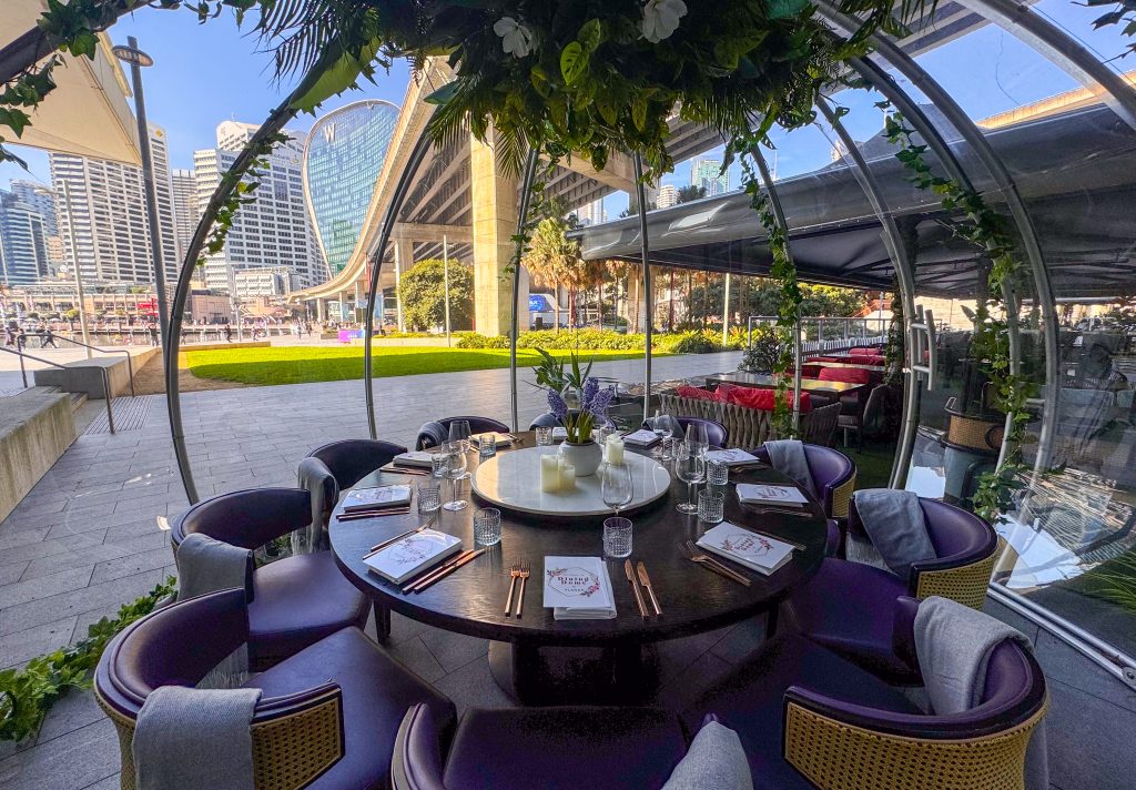 Planar Bar & Restaurant - Image 2